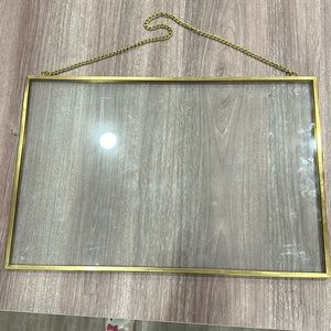 Set of 2 glass frames